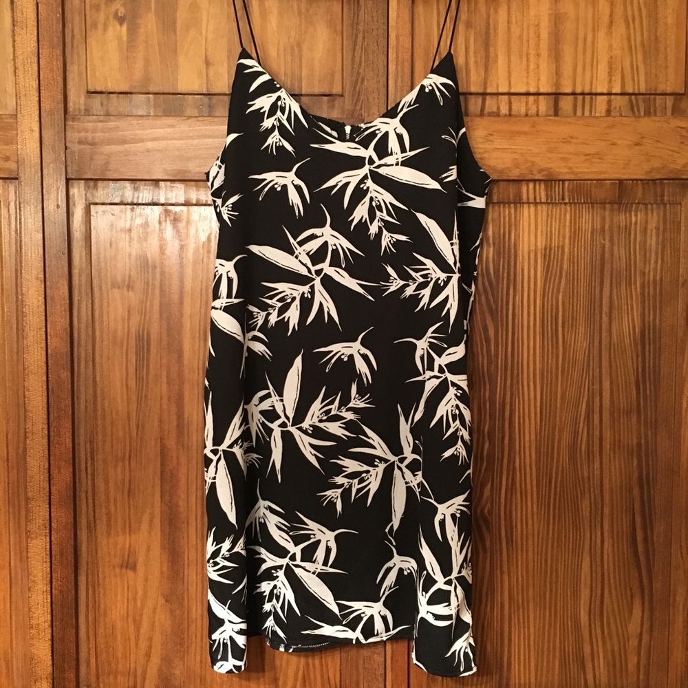 Black & White Print Dress With Silver Back Zipper!
